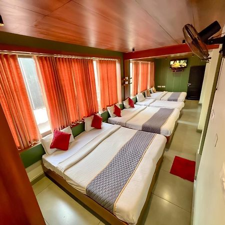 Hotel City Palace Ooty Esterno foto