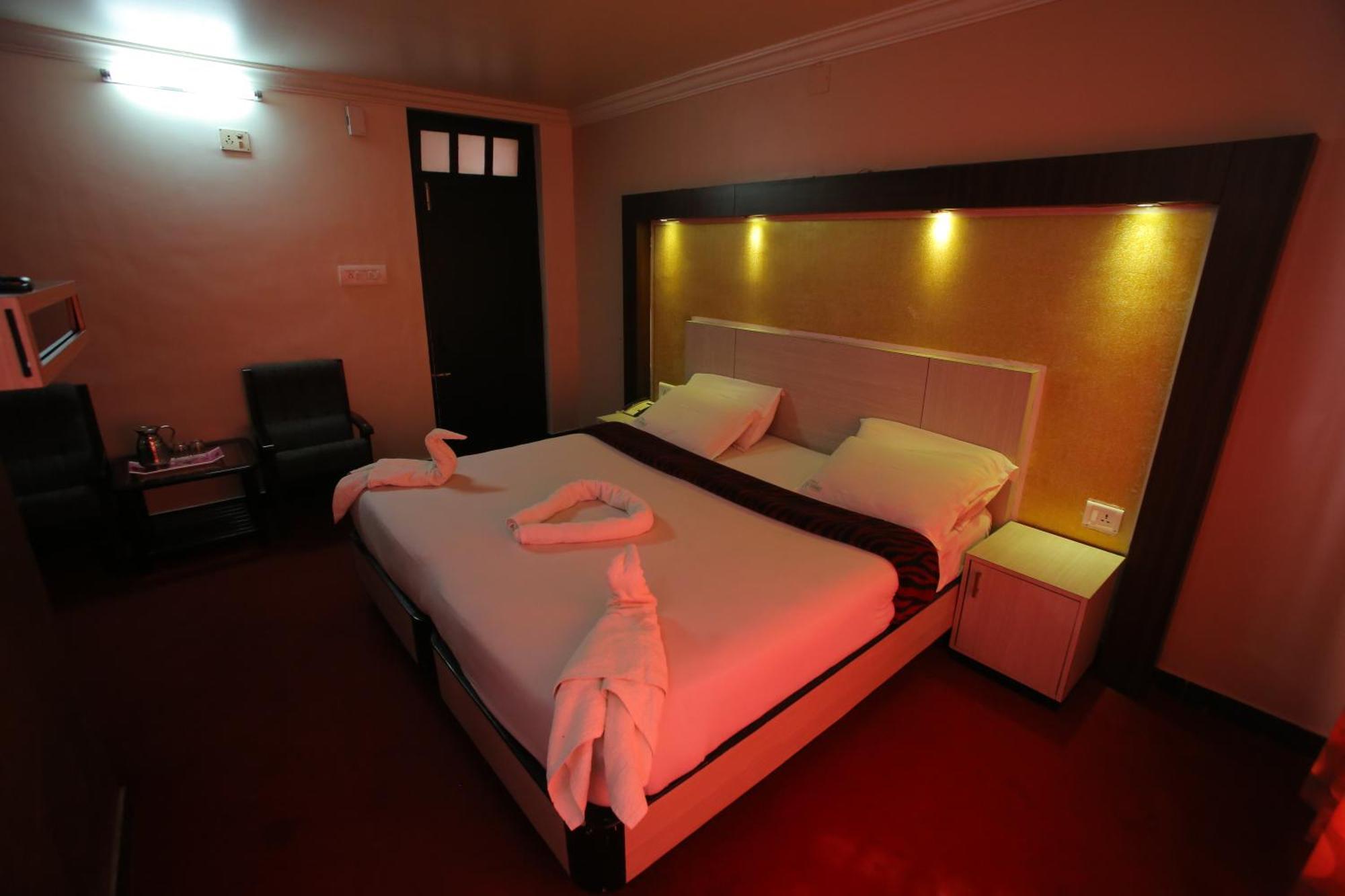 Hotel City Palace Ooty Esterno foto