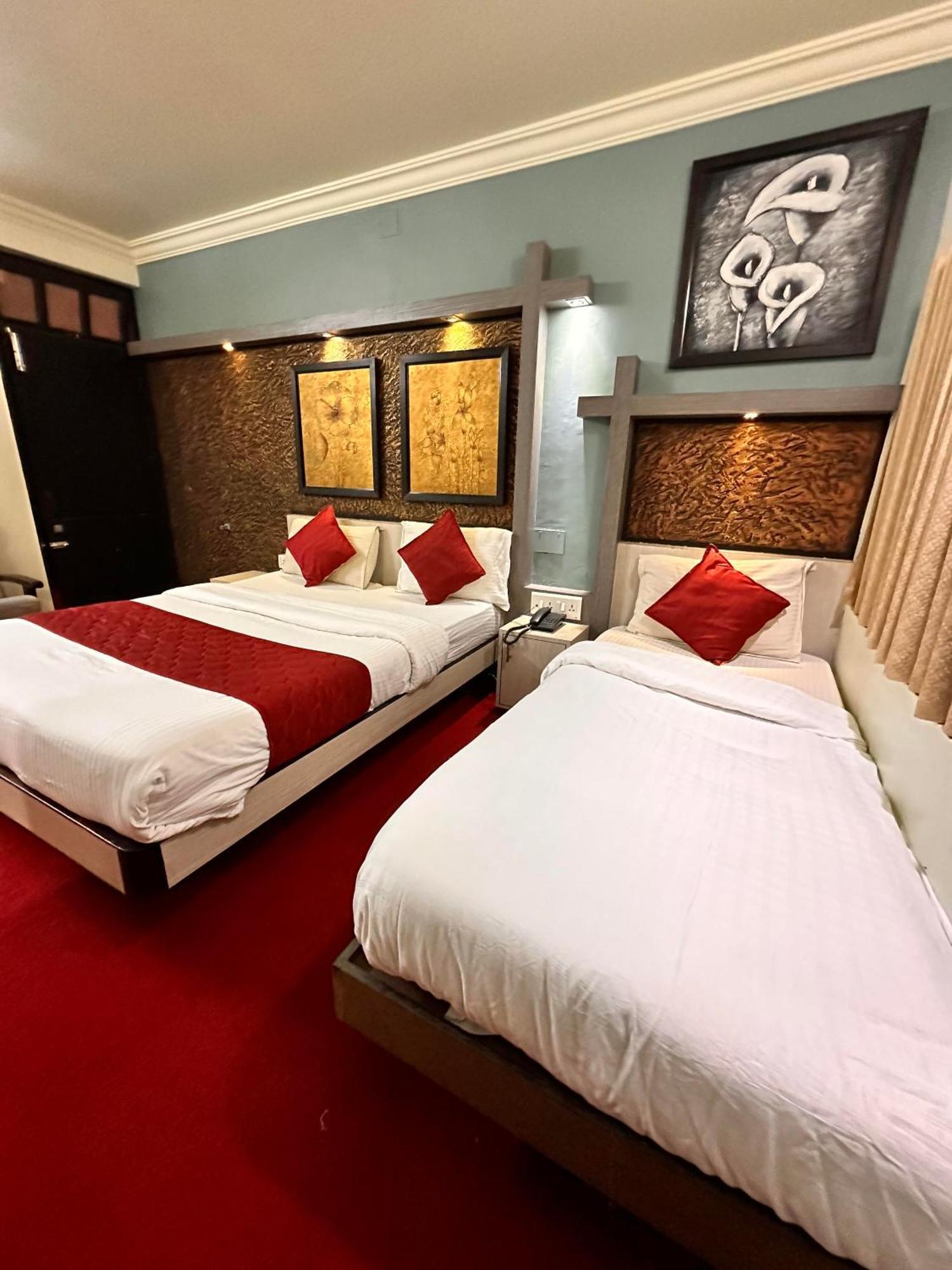 Hotel City Palace Ooty Esterno foto