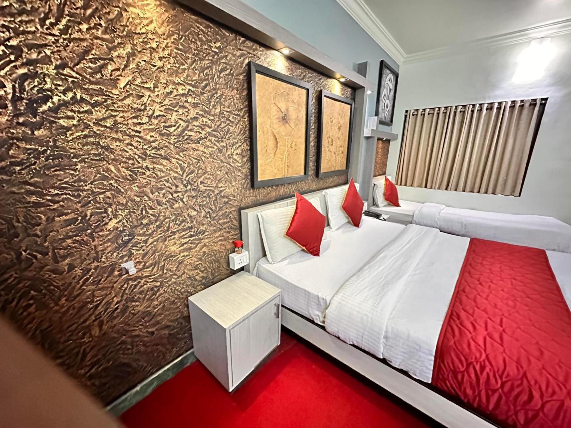 Hotel City Palace Ooty Esterno foto