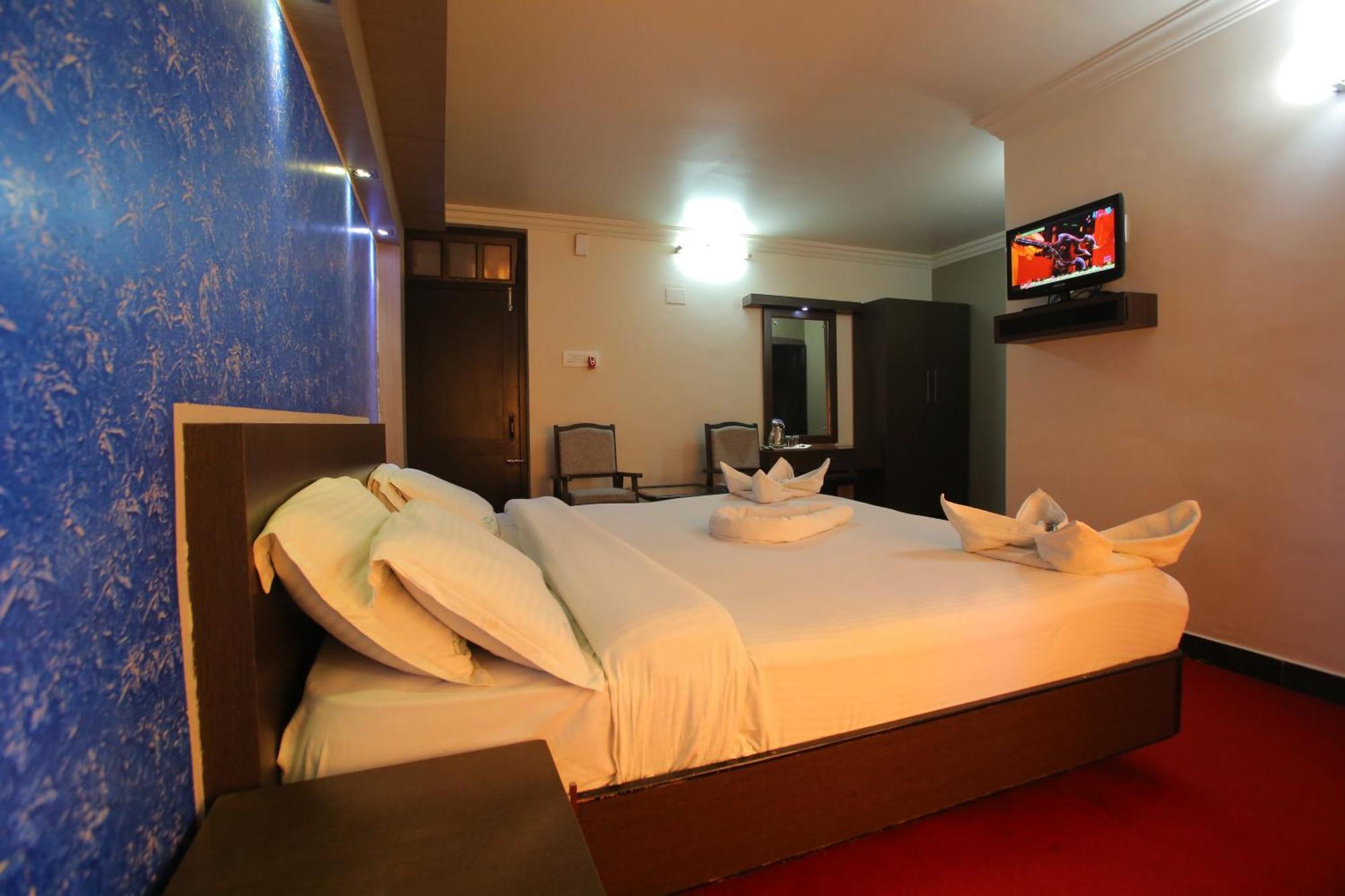 Hotel City Palace Ooty Esterno foto